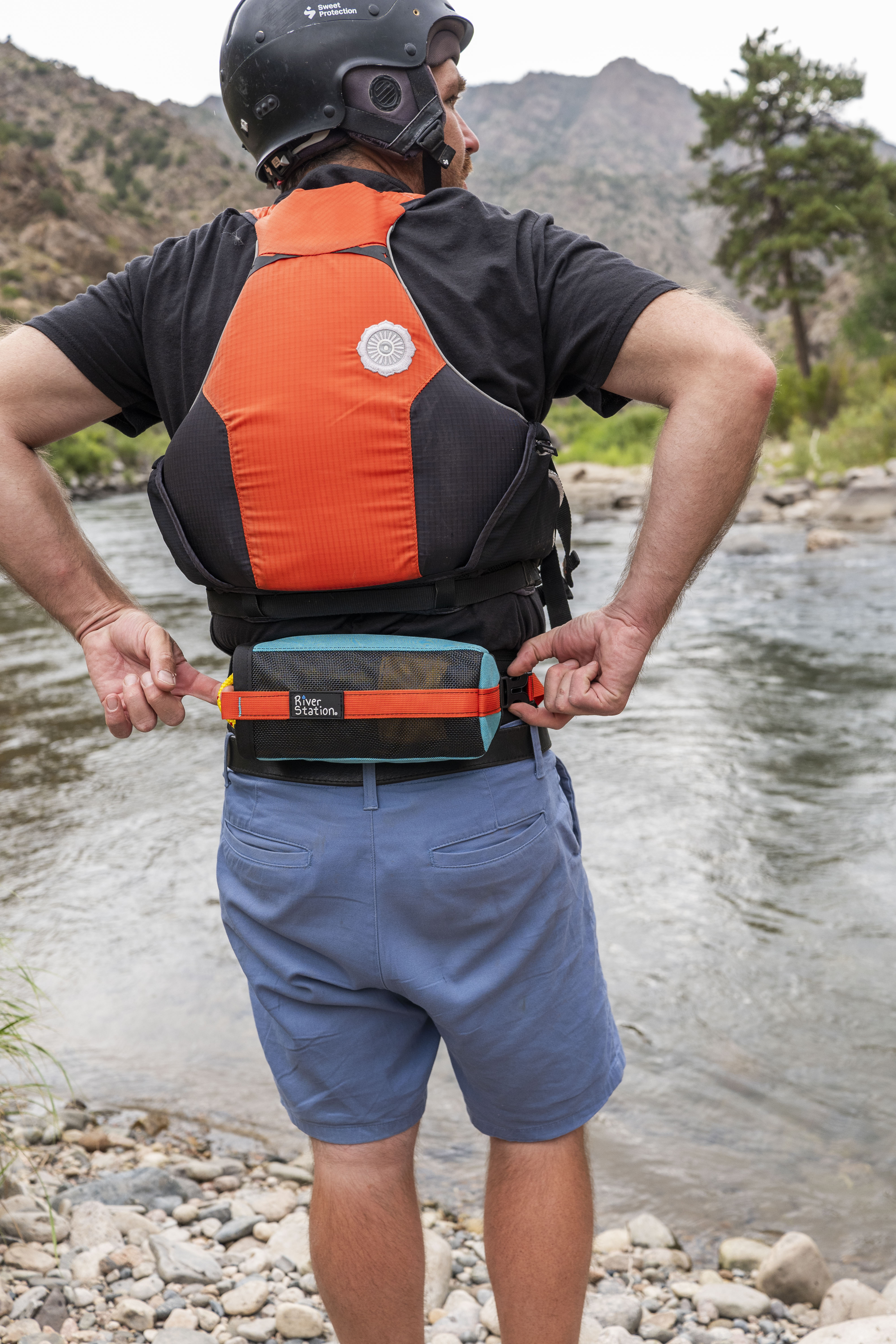 guide launch waist throw bag by river station gear