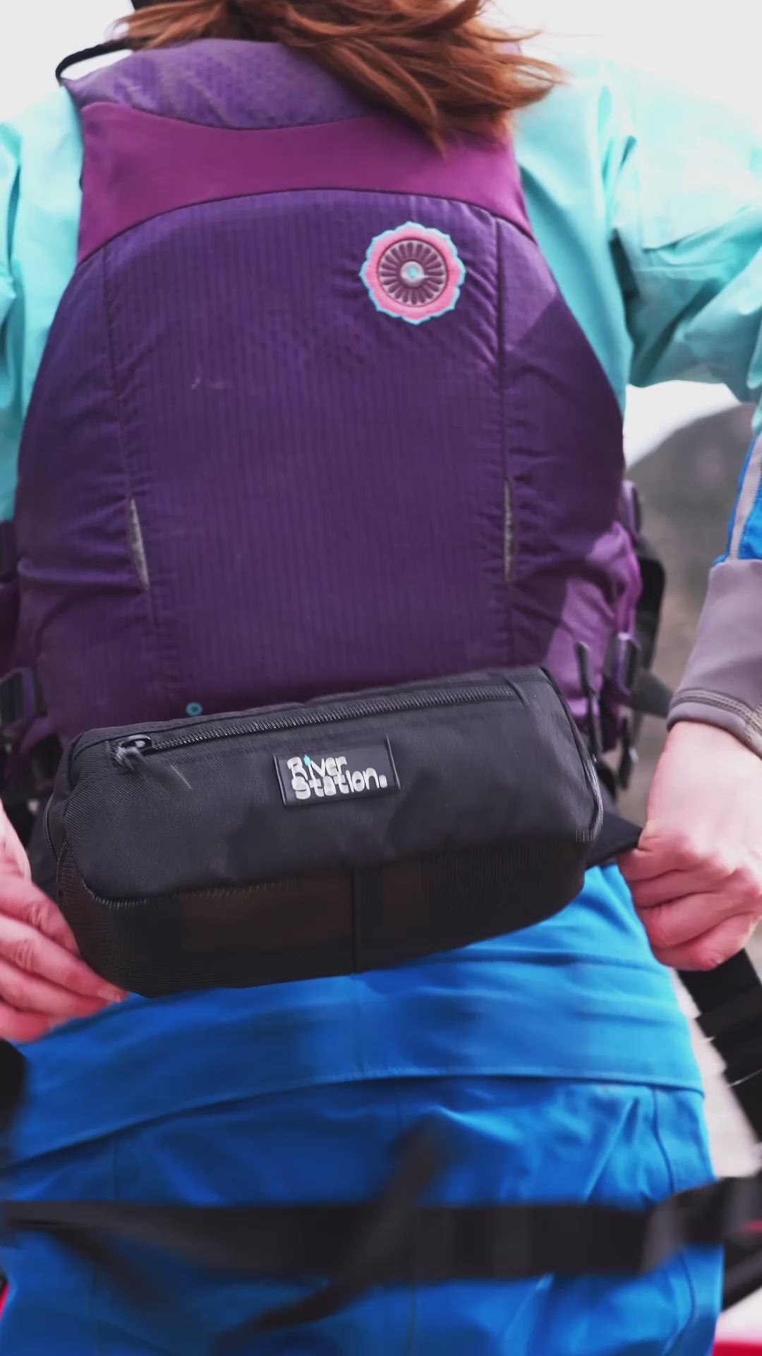 Video laden: Waist throw bag for whitewater rafting